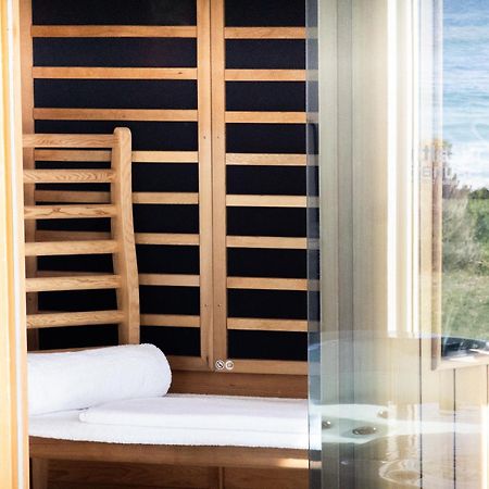 Saltwater - Absolute Oceanfront, Fire Pits, Some Villas With Hot Tubs And Sauna Falmouth Exteriör bild