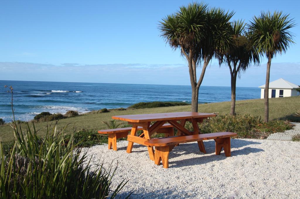 Saltwater - Absolute Oceanfront, Fire Pits, Some Villas With Hot Tubs And Sauna Falmouth Exteriör bild