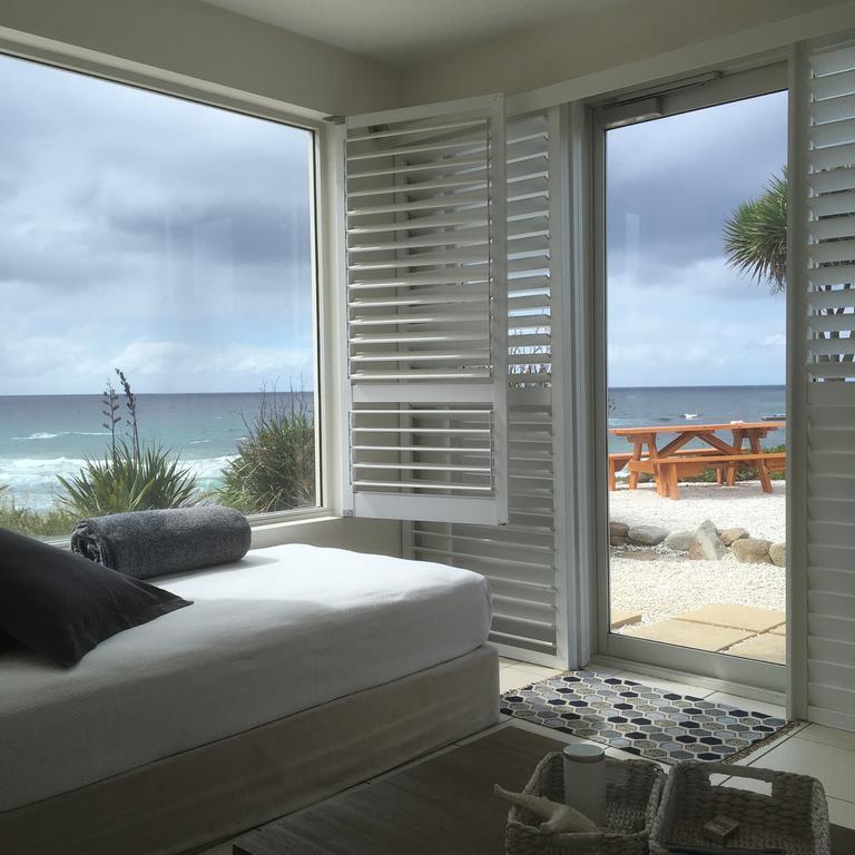Saltwater - Absolute Oceanfront, Fire Pits, Some Villas With Hot Tubs And Sauna Falmouth Rum bild