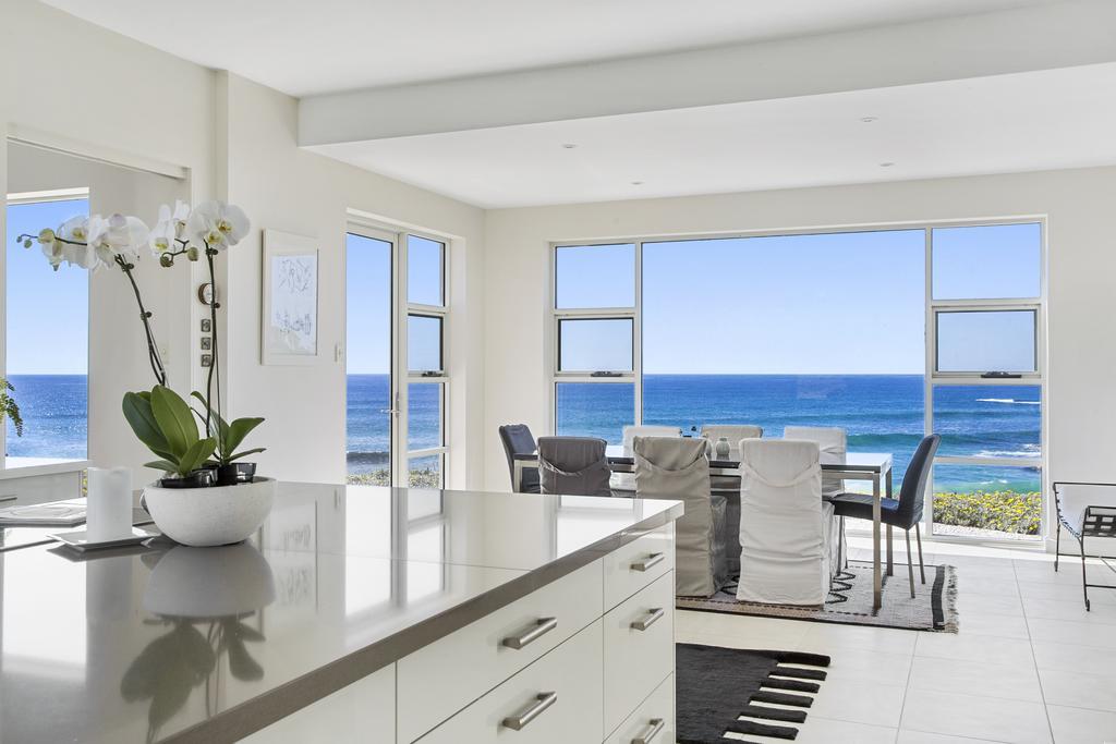 Saltwater - Absolute Oceanfront, Fire Pits, Some Villas With Hot Tubs And Sauna Falmouth Rum bild