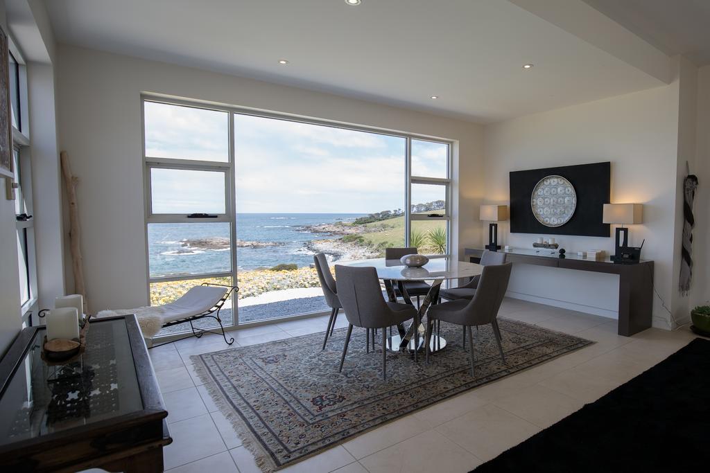 Saltwater - Absolute Oceanfront, Fire Pits, Some Villas With Hot Tubs And Sauna Falmouth Exteriör bild